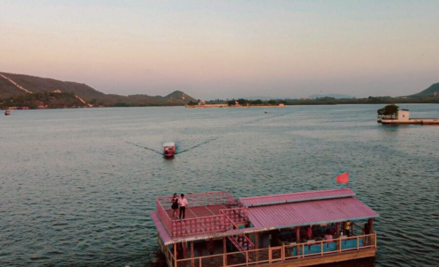 Luxury Boat ride, Havelis, Heritage Walk & High Tea - The Overall Value