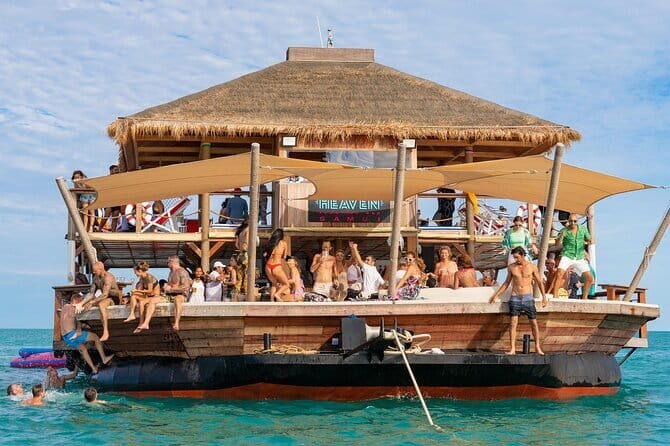 Luxury Floating Bar and Snorkeling at Koh Madsum - The Experience in Detail