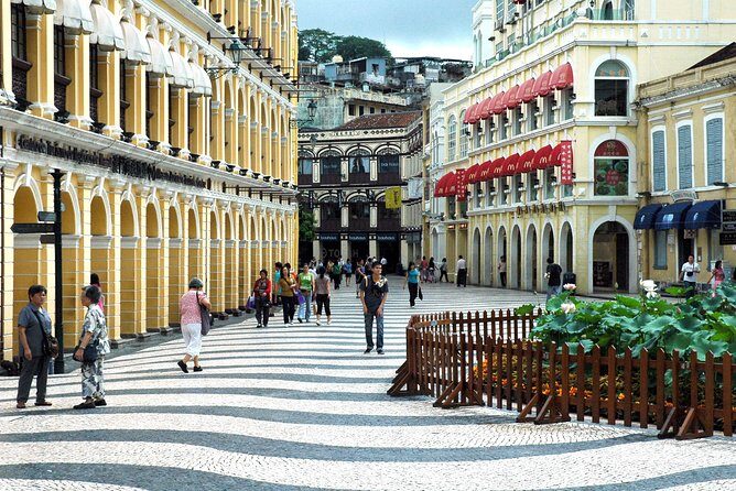Macau Sightseeing tour including Buffet Lunch on Macau Tower and pickup in Macau - Who’s This Tour Perfect For?