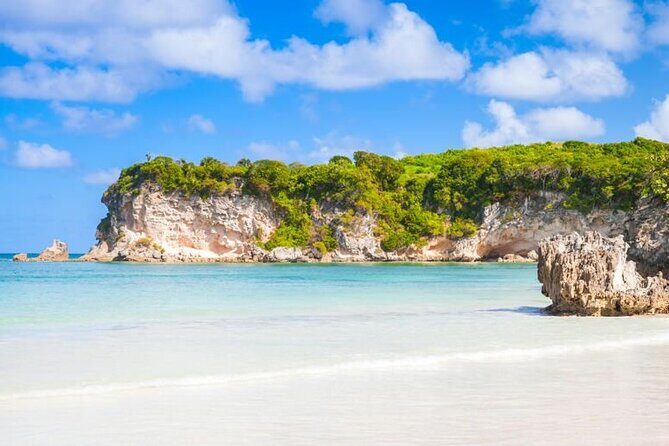 Majestic Hacienda visits the Bonao Mountain and the Anamuya River - Why This Tour Offers Great Value