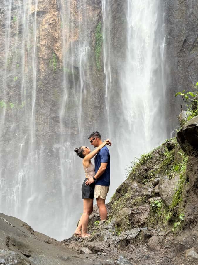 Malang: Tumpak Sewu Waterfall Private Tour with Guide - Discovering the Majestic Tumpak Sewu Waterfall
