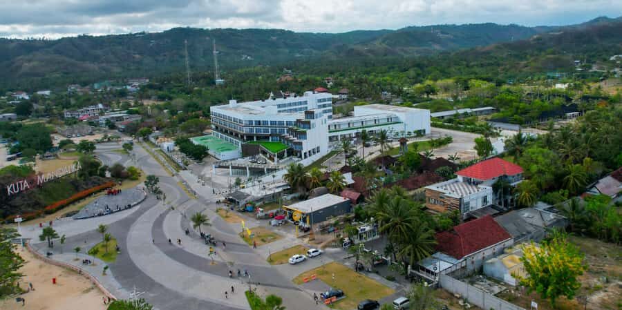 Mandalika, Lombok: Beach Hopping Tour & Sasak Traditions - Why This Tour Offers Great Value