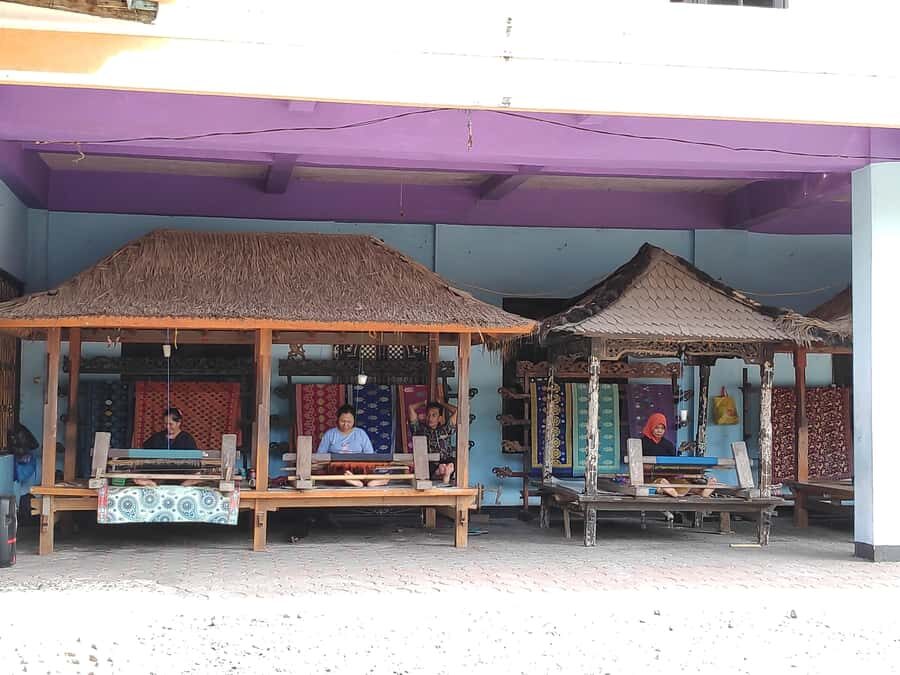 Mataram City Tour with Narmada Park & Lingsar Temple - The Cultural and Historic Highlights