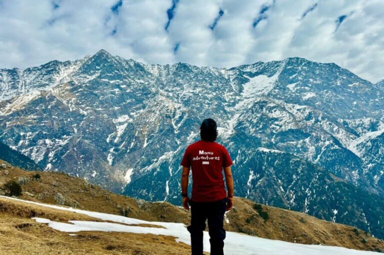 McLeod Ganj: Triund Trek with Manu Adventures India - Sunrise and Return
