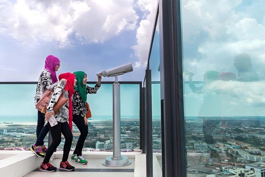 Melaka: The Shore Sky Tower Admission Ticket - Accessibility, Group Size, and Practicalities