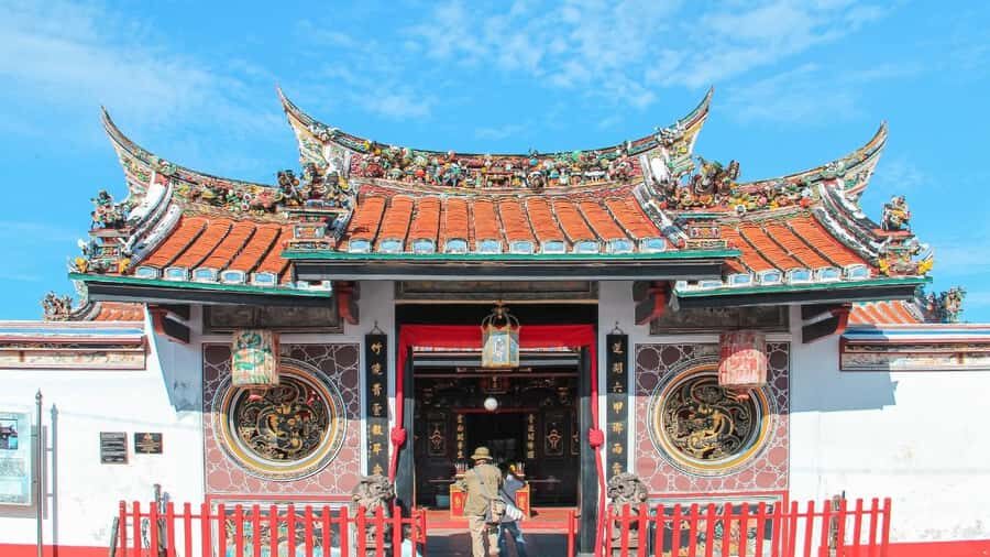 Melaka Walking Tour: Legacy, Landmarks & Living Heritage - Exploring Melaka’s Landmarks and Heritage