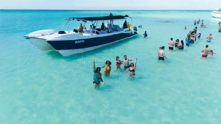 Miches: Isla Saona Day Trip with Catamaran & Lunch - Transportation & Group Size