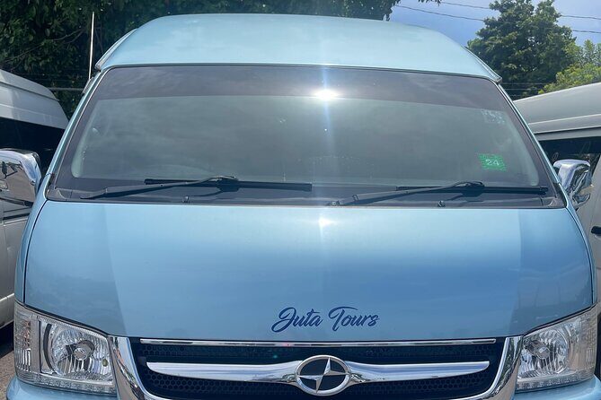 Montego Bay Airport and Riu Montego Bay Private Shuttle - Seamless Booking & Communication