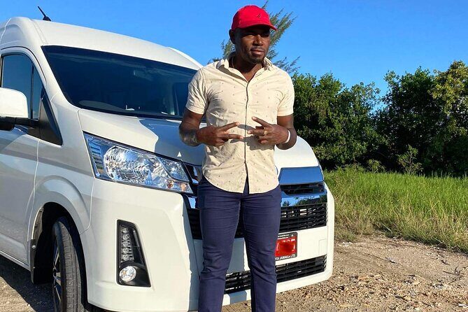 Montego Bay Airport Transfer to/from Resorts in Montego Bay - What to Expect from the Experience