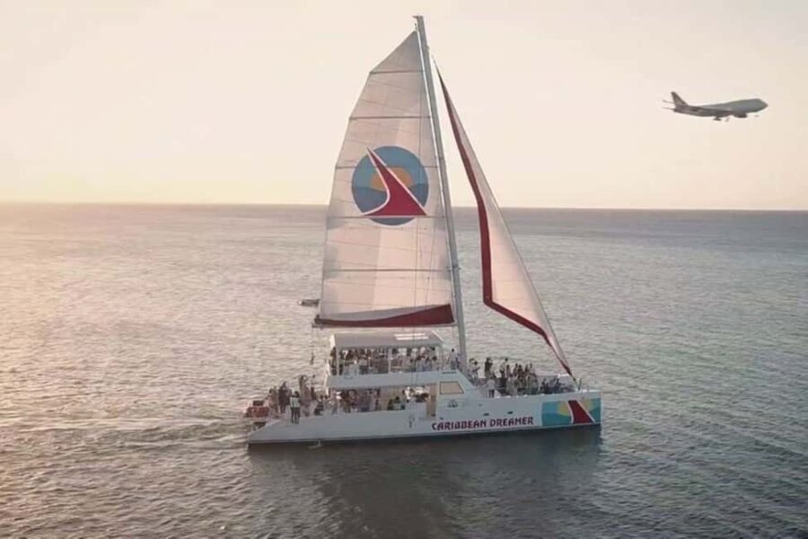 Montego Bay: Sunset Catamaran Cruise with Open Bar & Snacks - The Experience: What to Expect on the Sunset Catamaran Cruise