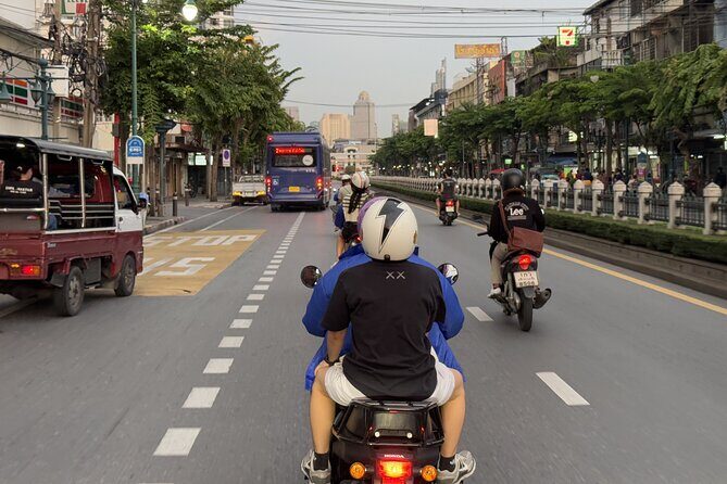 Motorbike Food Adventure and Amazing Night Market Tour - The Scenic Ride and Coffee Break at Hau Yong Seng Café