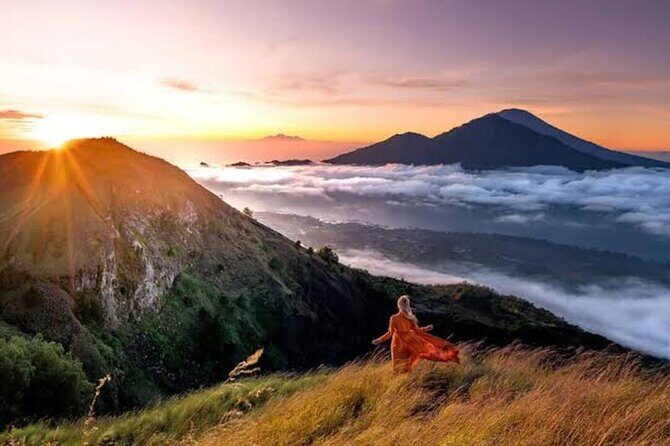 Mount Batur Sunrise Trekking With Natural Hot Springs - The Itinerary in Detail