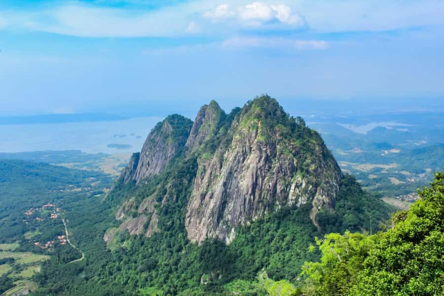 Mount Parang Via Ferrata Adventure Day Trip - Detailed Breakdown of the Itinerary