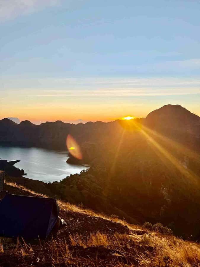Mount Rinjani: 2D/1N Trekking Summit Trekk Day Tour - In-Depth Tour Breakdown