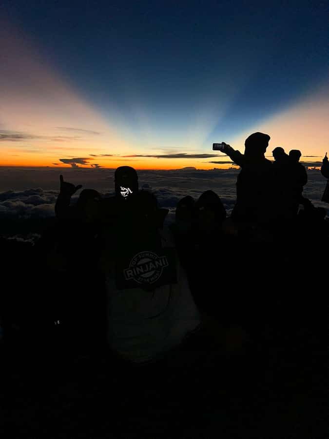 Mount Rinjani: Trekking To Summit Rinjani 3726m Day Tour - How the Logistics Enhance the Experience
