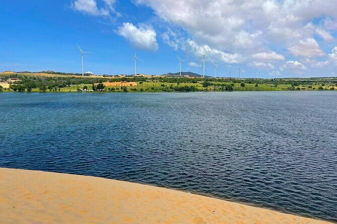 Mui Ne Jeep Adventure: Discover Sand Dunes with a Local Guide - The Pickup and Transfer