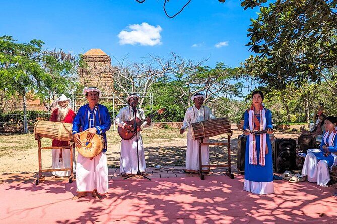 Mui Ne Nature and Culture Experience: Sand Dunes, Ponashu Tower - What the Tour Gets Right