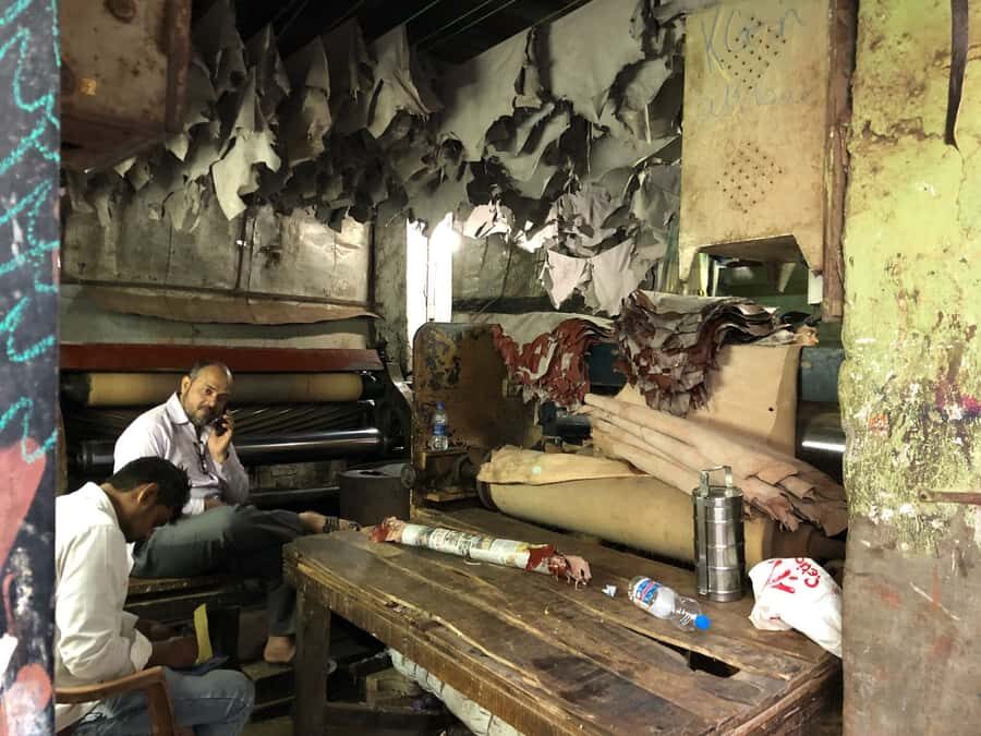 Mumbai: Dharavi Slum Walking Tour With Local Guide - Textile and Craft Industries