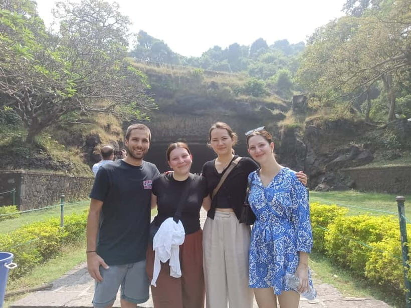 Mumbai: Private Sightseeing Tour with Top Highlights - Scenic Spots and Local Flavors