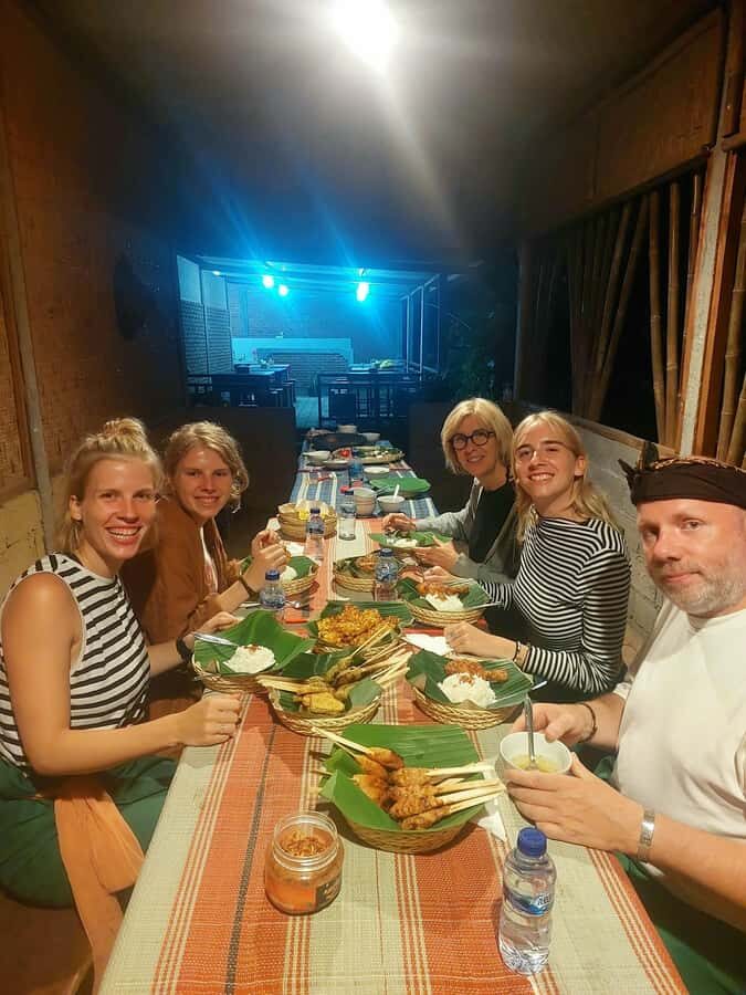 Munduk Balinese Cooking Class lunch/Dinner at a Local Home - Exploring the Munduk Cooking Class Experience