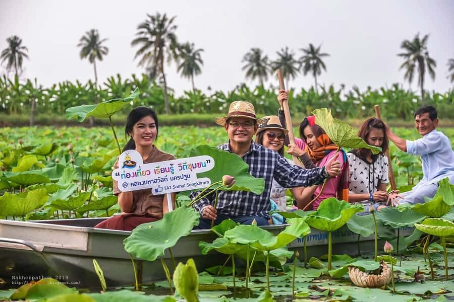 Nakhon Pathom: Lotus Pond Boat Ride and Temple Tour - What to Bring and Tips for Enjoyment