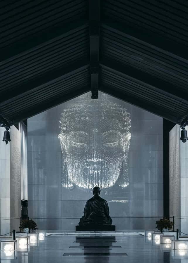 Nanjing: Boulevards, Presidential Palace & City Highlights - Exploring Wutong Avenue: Nature and Calm Amidst the City