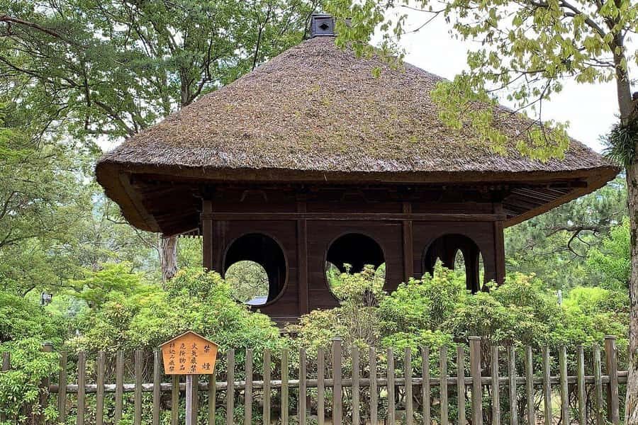 Nara Gardens and Temples Private Guided Tour with Transport - Deep Dive into the Itinerary