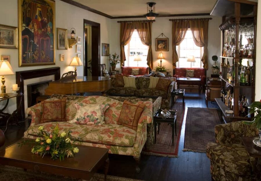 Nassau: Afternoon Tea at Graycliff Hotel and Restaurant - What to Expect: A Step-by-Step Breakdown
