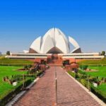 New Delhi: Lotus Temple Guided Tour with Hotel Pickup - The Guided Tour Experience