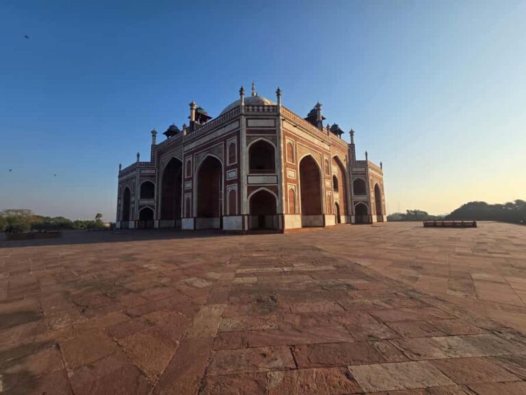 New Delhi: UNSECO World Heritage Sites Humayun Tomb & Museum - The Guided Tour Experience: Why It Matters