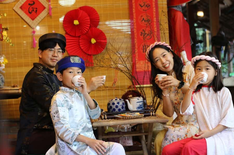 Nha Trang: Ao Dai Walking Tour with Local Guide - Practical Details