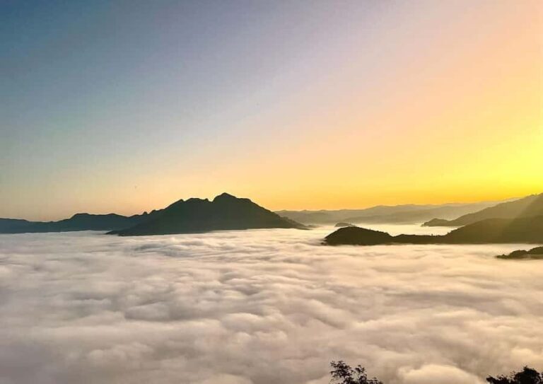 Nong khiaw: Trekking To Camping Above The Clouds - What Makes This Experience Special?