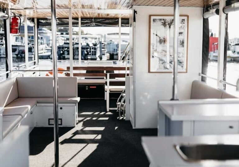 Noosa: River and Canals - Day Cruise - The Scenic Stops and Sights