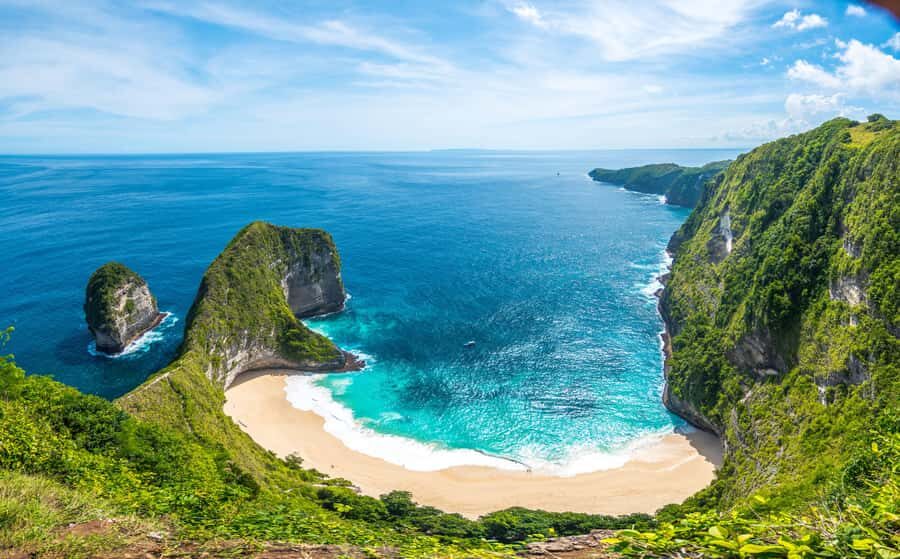 Nusa Penida: Private Car with Driver & Opt Fastboat Tickets - Detailed Breakdown of the Itinerary