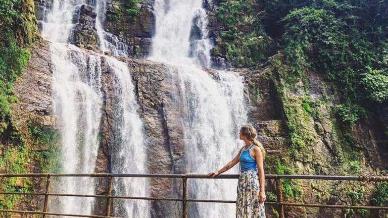 Nuwara Eliya: Ambuluwawa Tower Tuk-Tuk Ride with Driver - Visiting Blue Field Tea Center