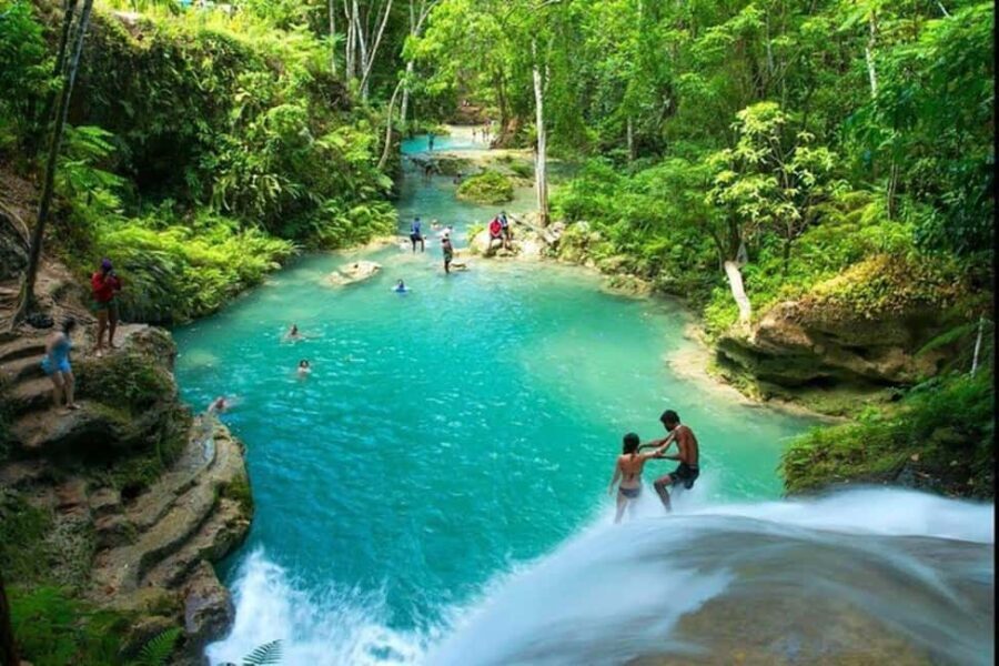 Ocho Rios: Dunn's River Falls and Blue Hole Private Tour - Practical Aspects of the Tour