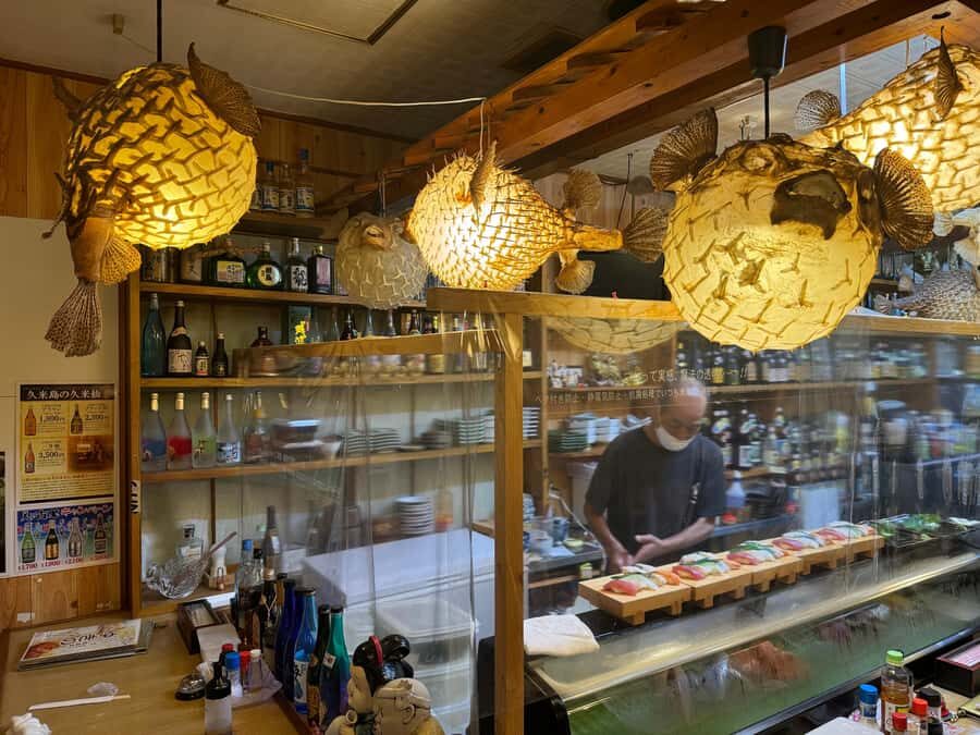 Okinawa: Private Night Izakaya Tour With Photo (4hours) - A Closer Look at the Night Izakaya Tour