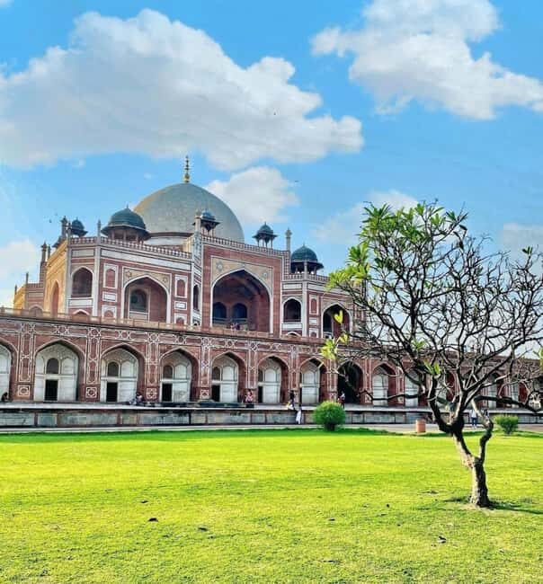 Old & New Delhi Private Day Tour with Street Food - Why This Tour Offers Great Value