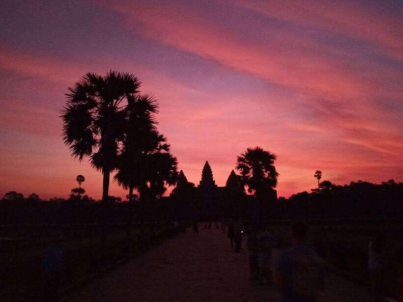 One Day Angkor Wat Trip with Sunrise - Who Should Consider This Tour?