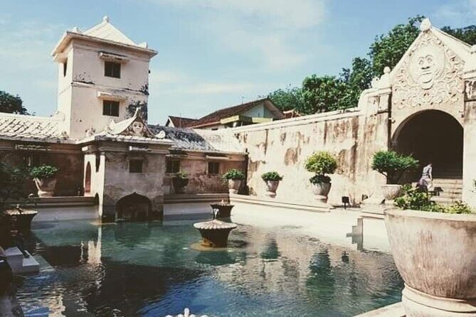 One Day Tour Yogyakarta - Exploring the Highlights of Yogyakarta in One Day