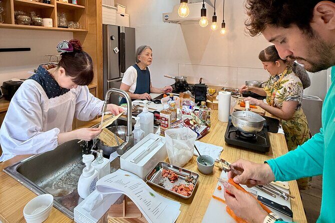 Osaka Bento Class with Local Moms and Take Home Lunch Box - Introduction to the Experience