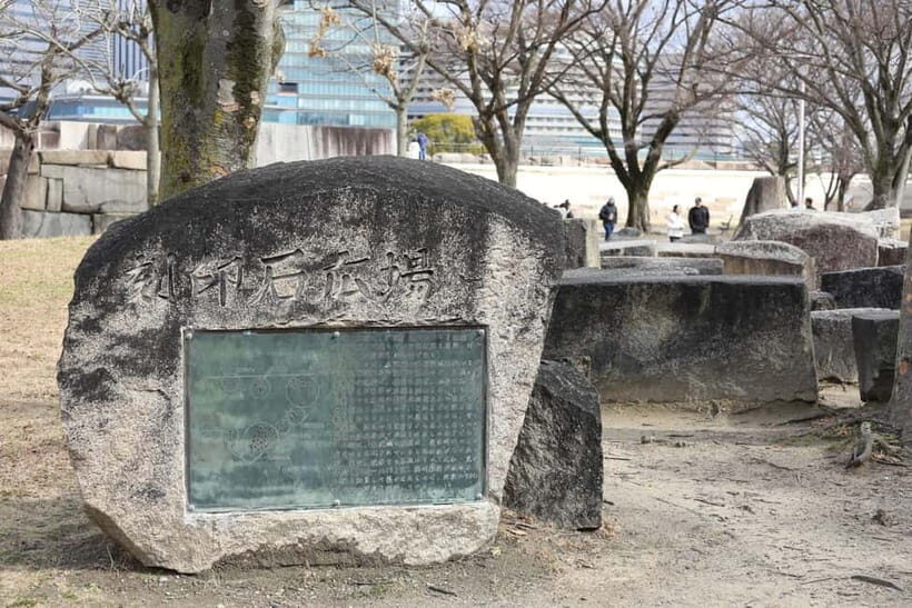 Osaka Castle Private Guided Tours in Samurai Armor - Who Should Consider This Tour?