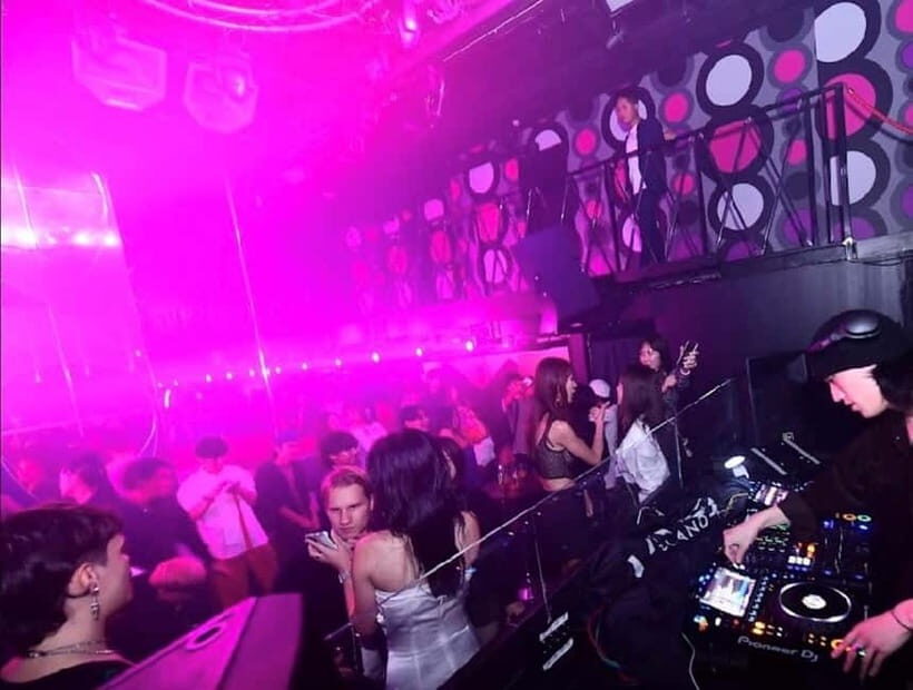 Osaka: CHEVAL All-You-Can-Drink Ticket & VIP(For Foreign) - Exploring Osaka’s Nightlife at CHEVAL