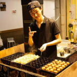 Osaka: Kuromon Market Street Food Tour with Pro Local Guide - Why the Small Group Matters
