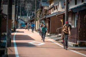 Osaka: Riverside E-Bike Tour with Coffee and Udon - A Coffee Break with a View