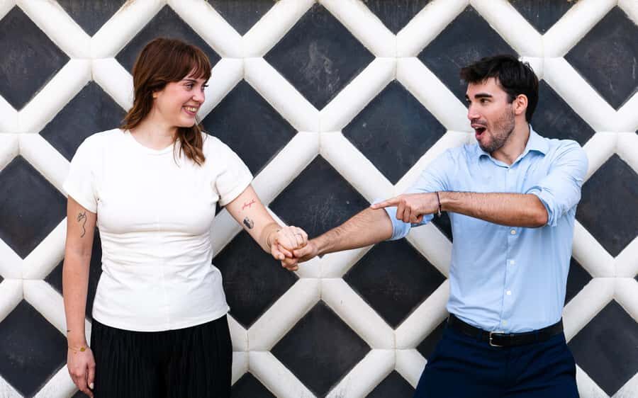 Osaka: Romantic Couple Photoshoot at Osaka Castle - The Experience: An Intimate Photoshoot at Osaka Castle