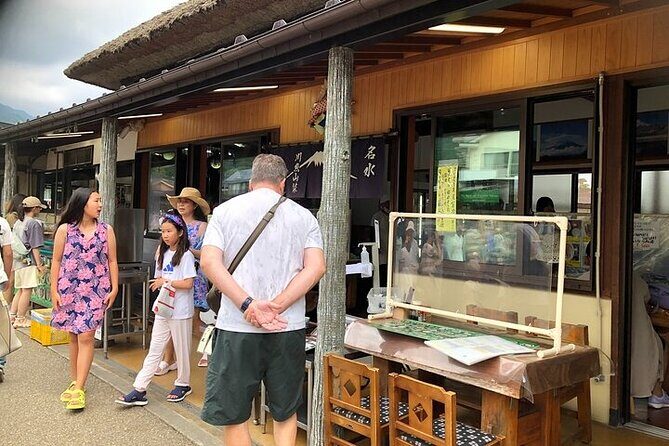 Oshino Hakkai and Kitaguchi Hongu Sengen Shrine Guided Tour-Van - Authentic Insights from Past Travelers