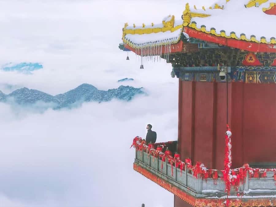 Ourdoors: South Wutai Mountain Hike & Lakeside Hotpot Lunch - Transitioning to Lakeside Relaxation and Hotpot Lunch