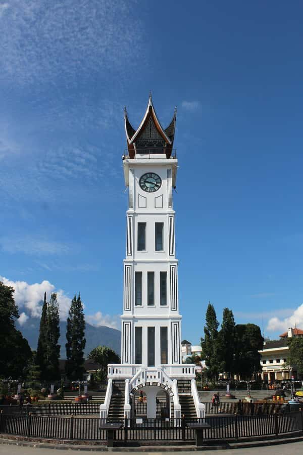 Padang : Wonderful City Tour Padang with Lunch - What Makes This Tour Stand Out?