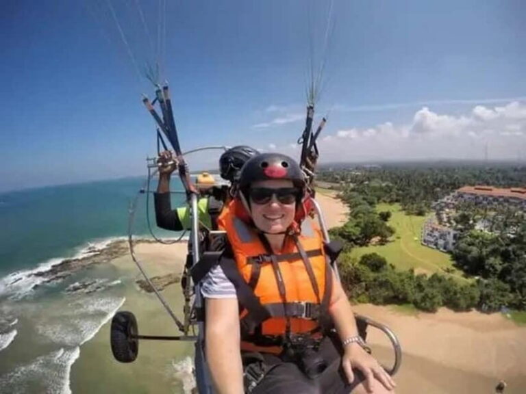 Paramotoring in Negombo - What Is Paramotoring in Negombo?